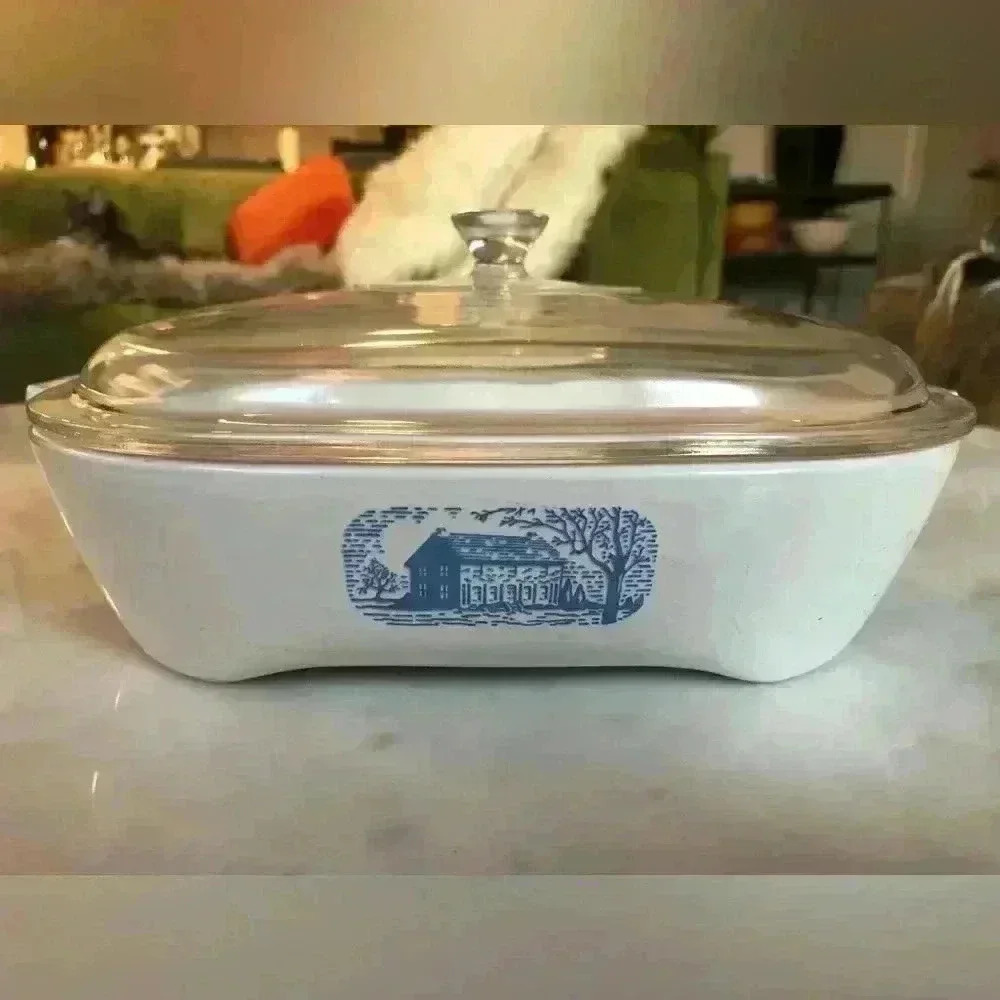 Vintage Corning browning skillet made for Amana Radaranger in  Colonial pattern
